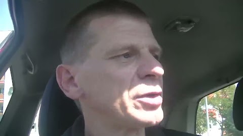 Pokarze wam mjejsce gdze pupowałem samochody pasat dalej stoj tam S01E637