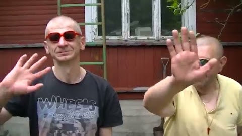 Skażone jajo S01E302