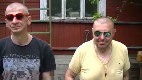 Otwarcie paczki S01E211