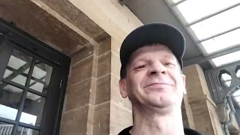 Blem na dworcu S01E1036