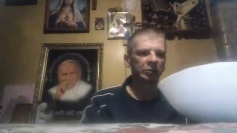 Wnocy chłodno blo okno nie domknięte było do konica S01E803