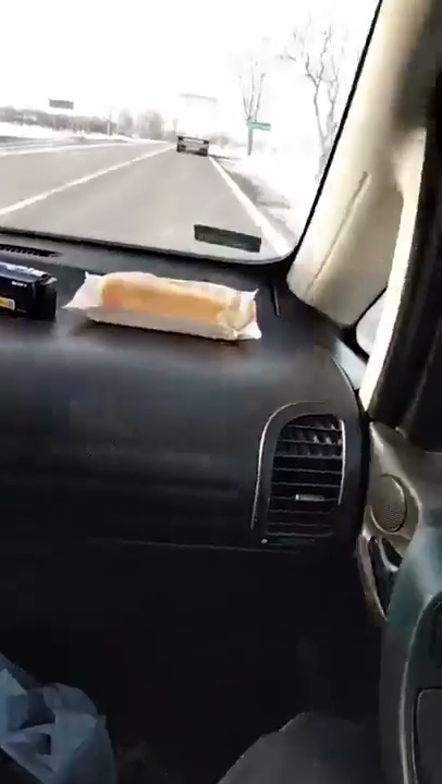 POKAZUJE DROGE NASZQ S01E1521