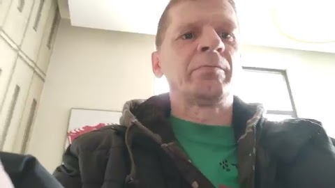 Objat jem kotlet z kurczaka z marchewką i ziemniakamy S01E1718