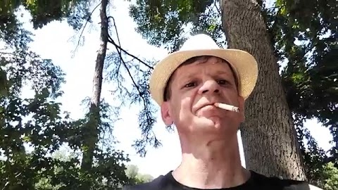 Jestem w parku Berlinie S01E384