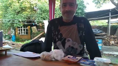 Janek dziękuję za pocztówki S01E09